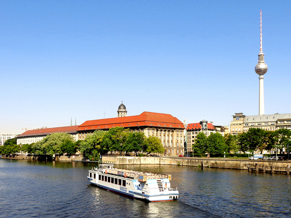 IUBH eröffnet Campus in Berlin